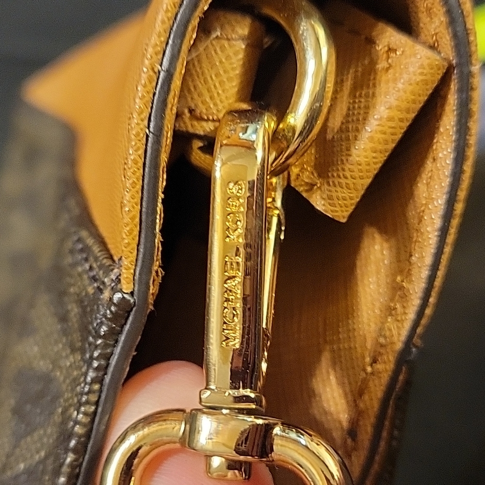 MK crossbody bag - Picture 4 of 8